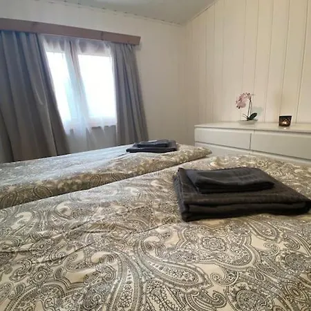 Cozy 2-bedroom *